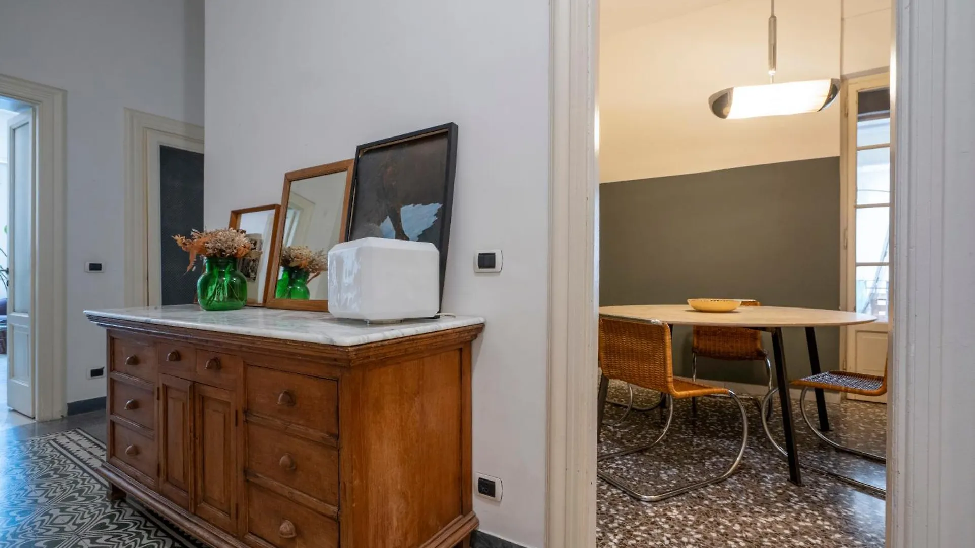 Zaum House, Quartiere Umbertino. 120 Mq Apartment Bari